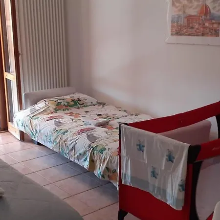 Privata In Con Ingresso Indipendente E Grande Giardino