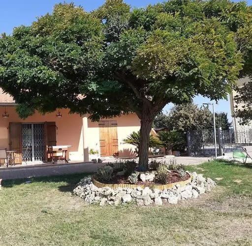 Privata In Con Ingresso Indipendente E Grande Giardino